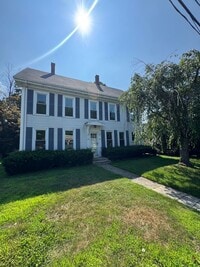 Building Photo - 136-138 Washington St