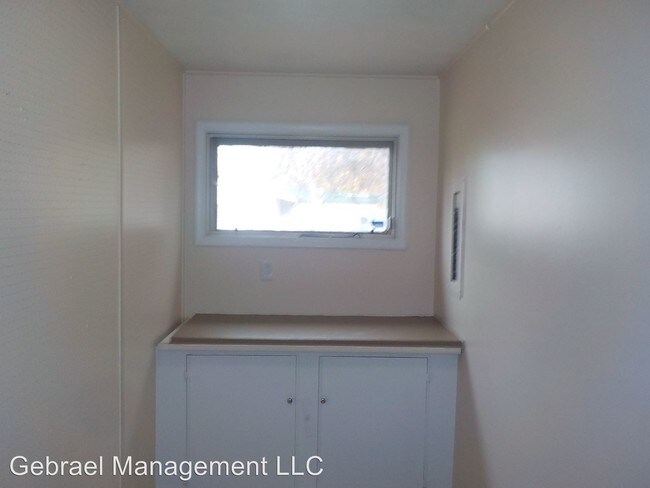 Building Photo - 3 br, 1.5 bath House - 1814 Penbrook Ln