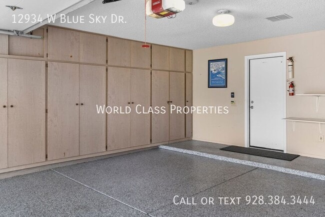 Building Photo - 12934 W Blue Sky Dr