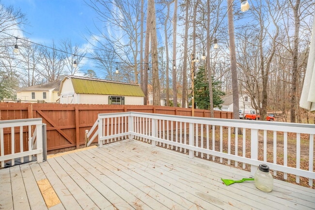 Building Photo - 8323 Outpost Cir