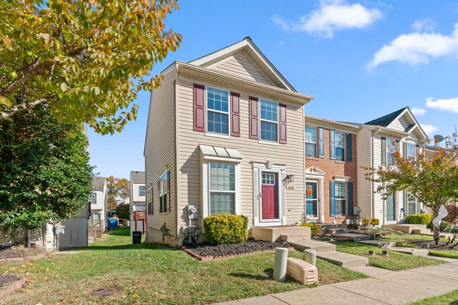 Building Photo - 8211 Water Lily Way