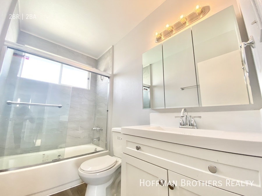 Building Photo - 11502 Eucalyptus Ave