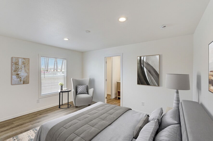 Building Photo - 2627 S Lamb Blvd