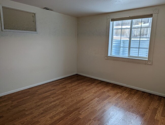 Building Photo - Spacious Clarkston Heights house - 1 pet a...