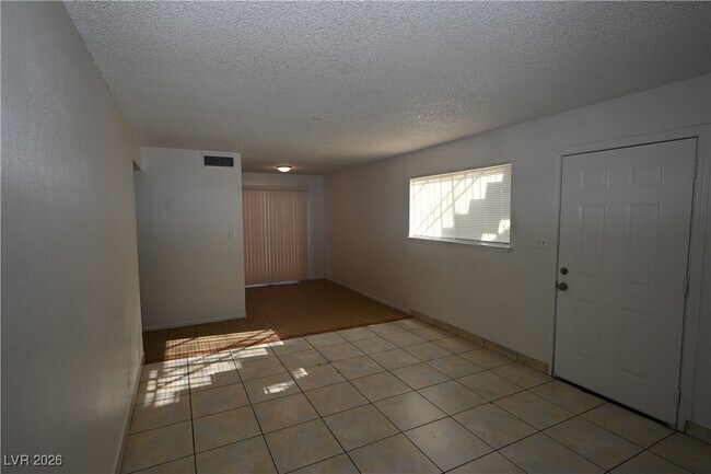 Building Photo - 2301 Stewart Ave