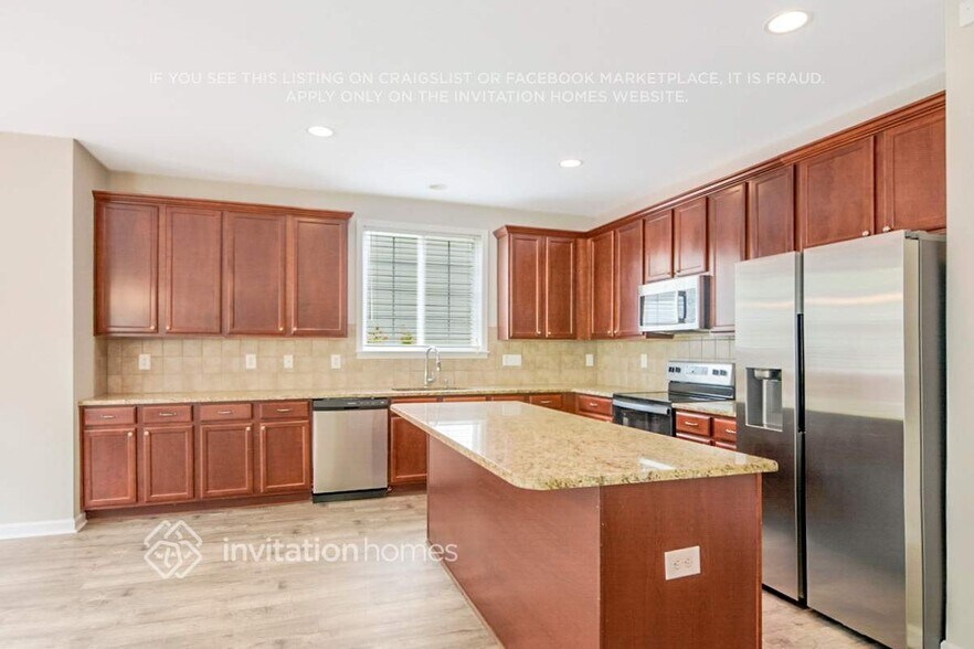 Building Photo - 716 Weathervane Dr