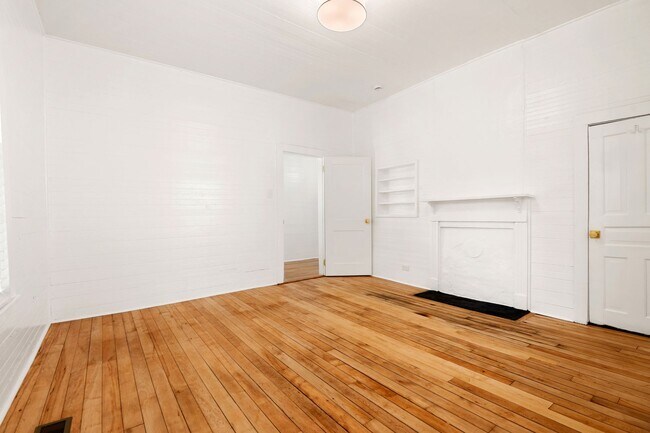 Building Photo - 1108 Franklin St