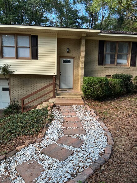 Building Photo - 410 Etowah Ave