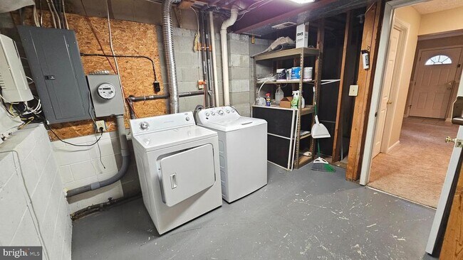 Building Photo - 1196 Swanhill Ct