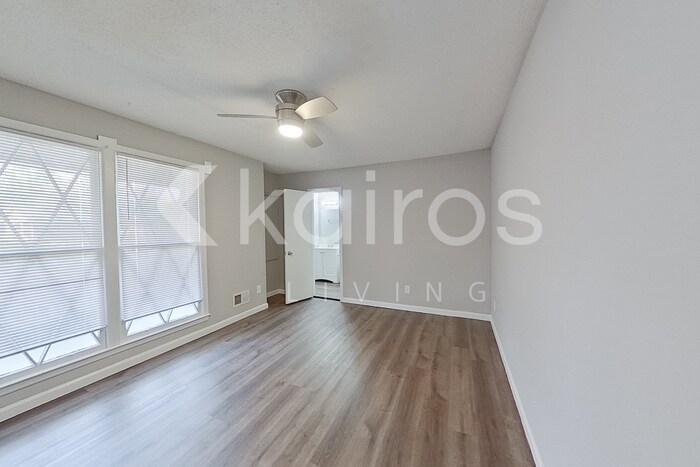 Building Photo - 340 Carterhill Dr