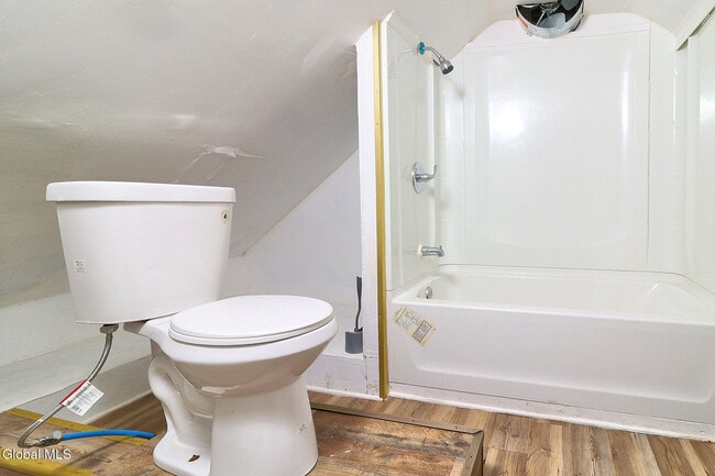 Building Photo - 1369 Santa Fe St