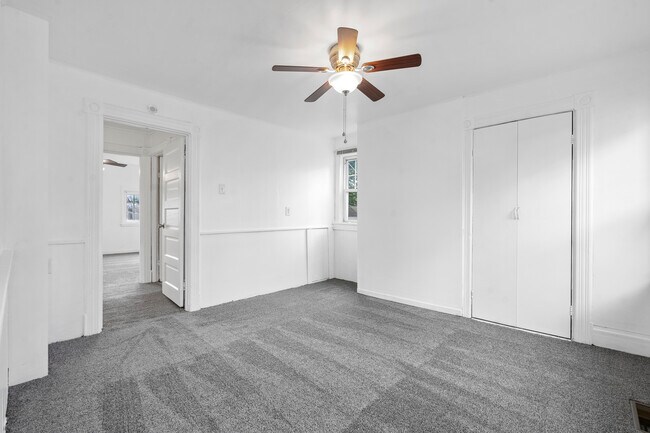 Building Photo - 2721 Berg St