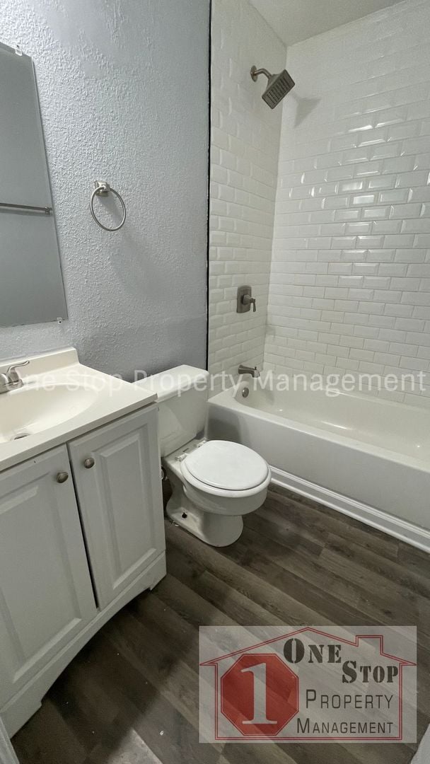 Building Photo - Charming 3-bedroom, 1-bath in Gladstone