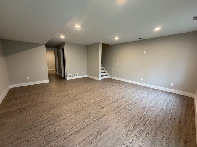 Building Photo - 2351 Watertown Wy