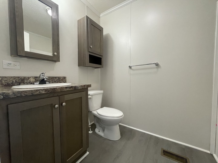 Building Photo - 15835 Marentette Dr