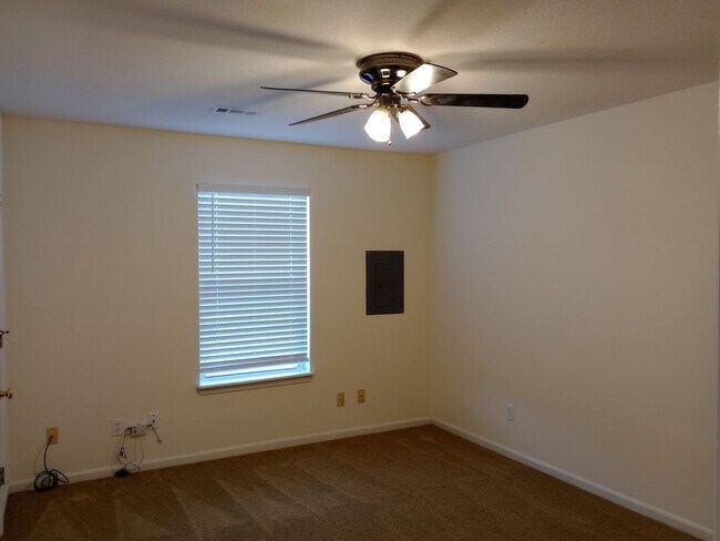 Building Photo - 3517-3519 La Mesa Dr.