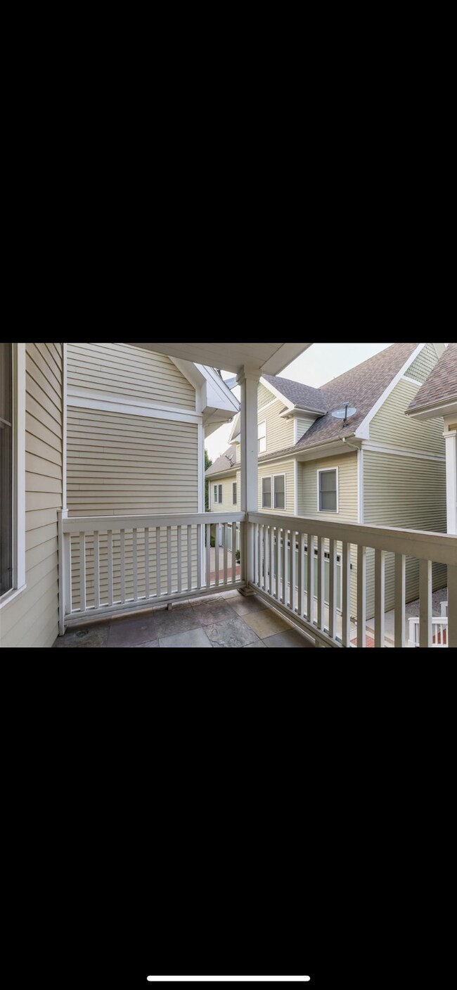 Building Photo - 2604 Thomas Ave