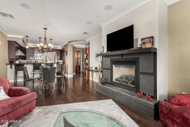Building Photo - 4909 N Woodmere Fairway