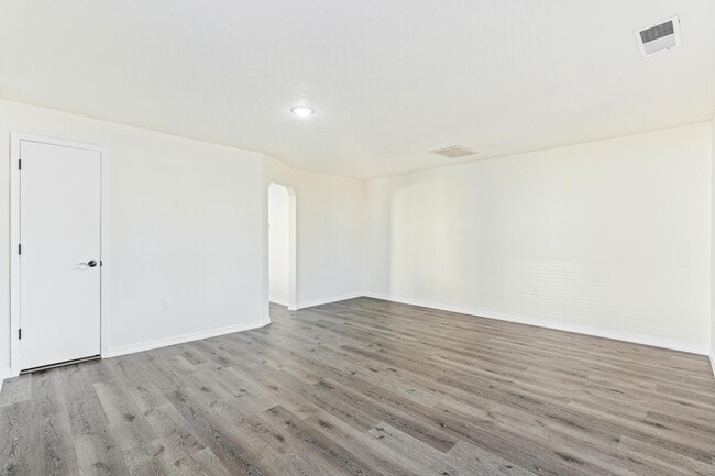 Building Photo - 208 13th St NW