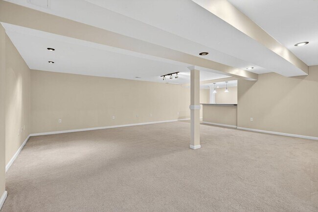 Building Photo - Beautiful 3 Bedroom, 3 Bath Single-Family Home in Wentzville