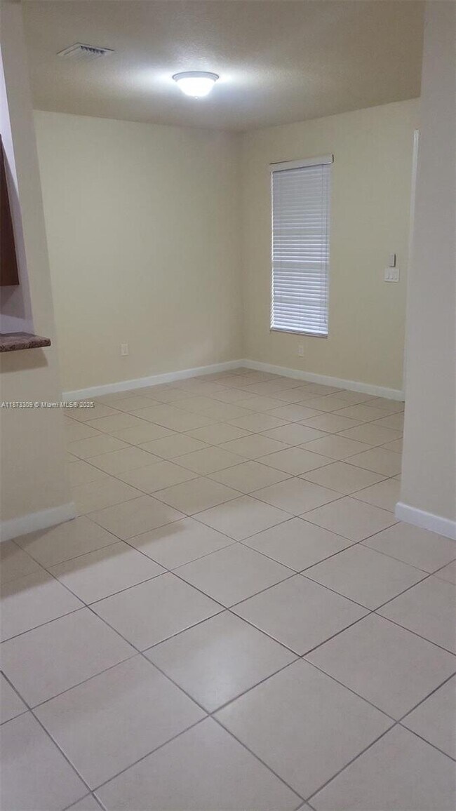 Primary Photo - 9225 SW 170th Ave