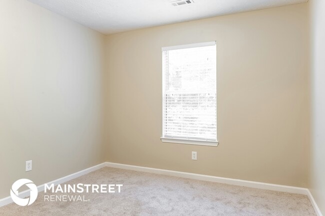Building Photo - 2777 Cedar Tree Ln