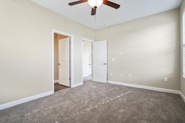 Building Photo - 5873 Spruce Forest Dr