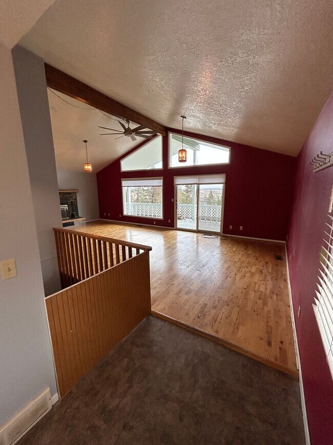 Building Photo - 180 Kookoosint Trail