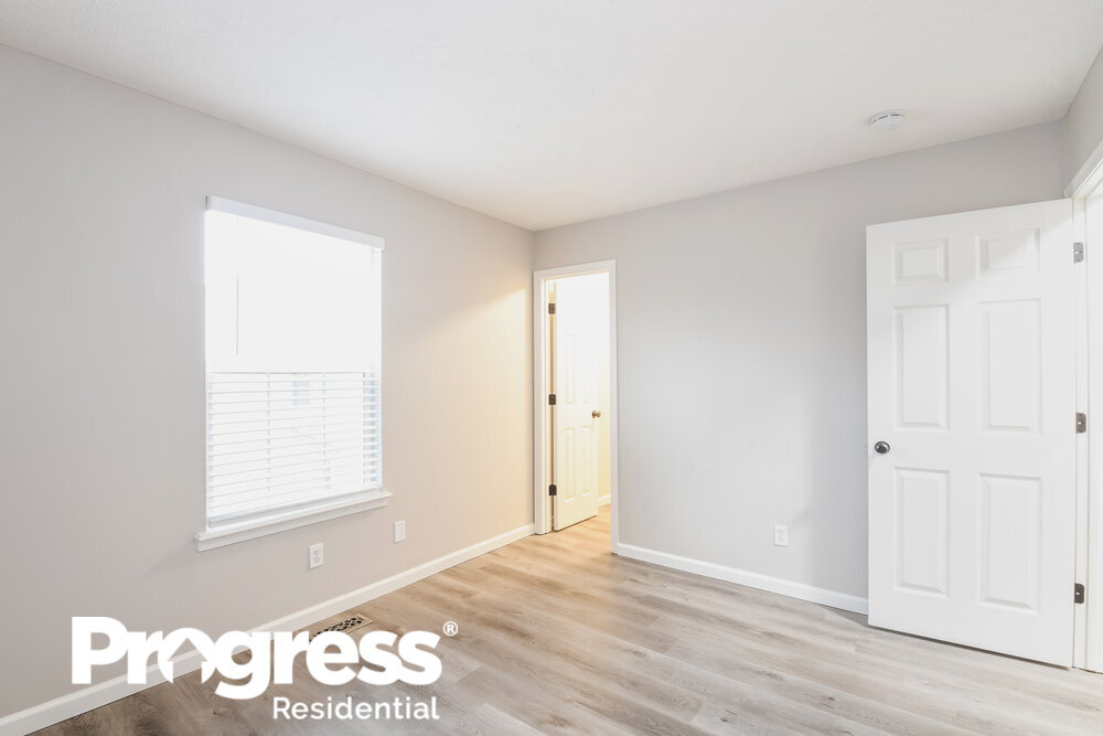 Building Photo - 2136 Walnut Meadow Ct