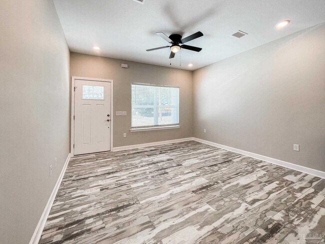 Building Photo - 5180 Burlington Ave