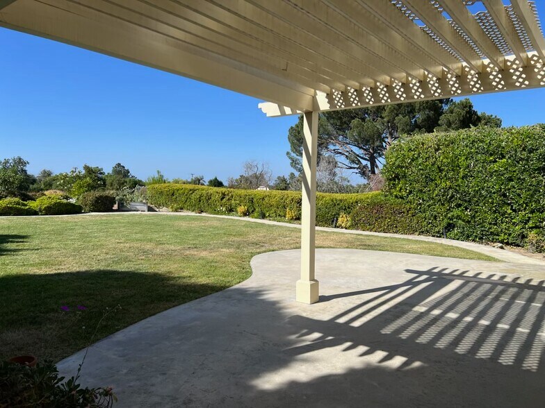 Building Photo - 26543 Academy Dr