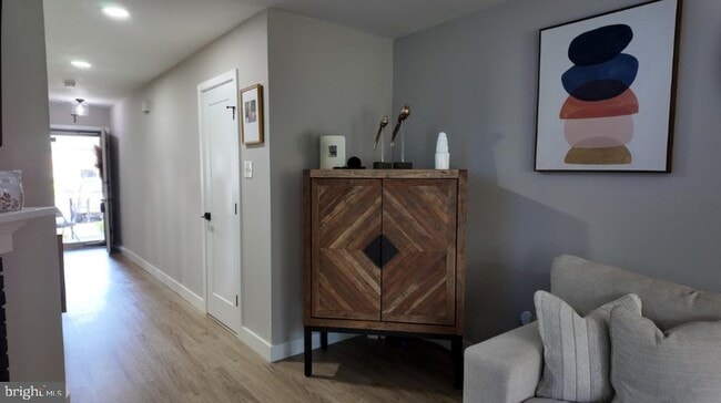 Building Photo - 402 Mulberry Cove