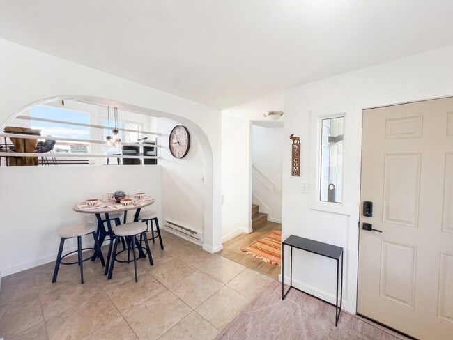 Building Photo - 111 Corinthian Cir