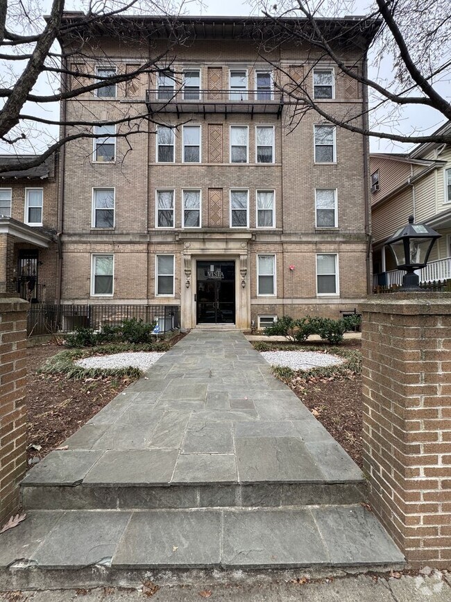 Building Photo - Modern 1 bedroom unit in Bloomingdale/Ecki...