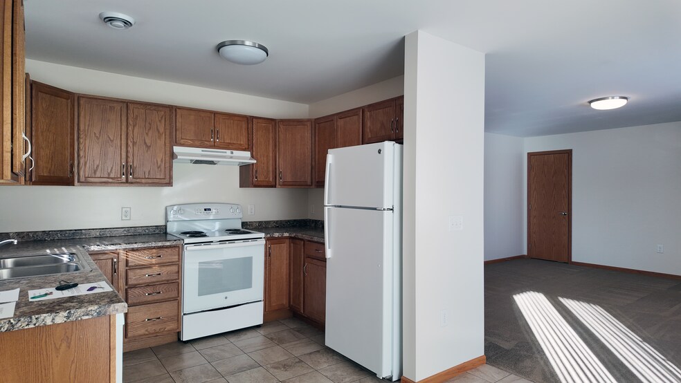 Kitchen / LVR - 101 Eagle Path