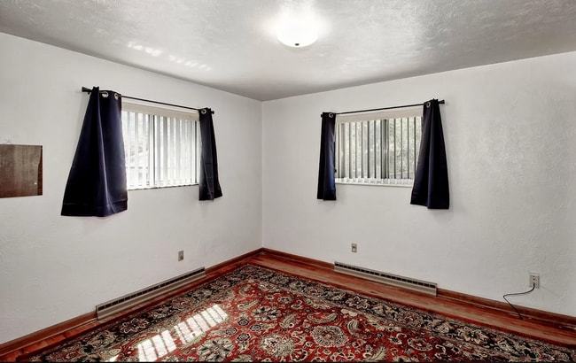 Building Photo - 1625 Walnut Ave