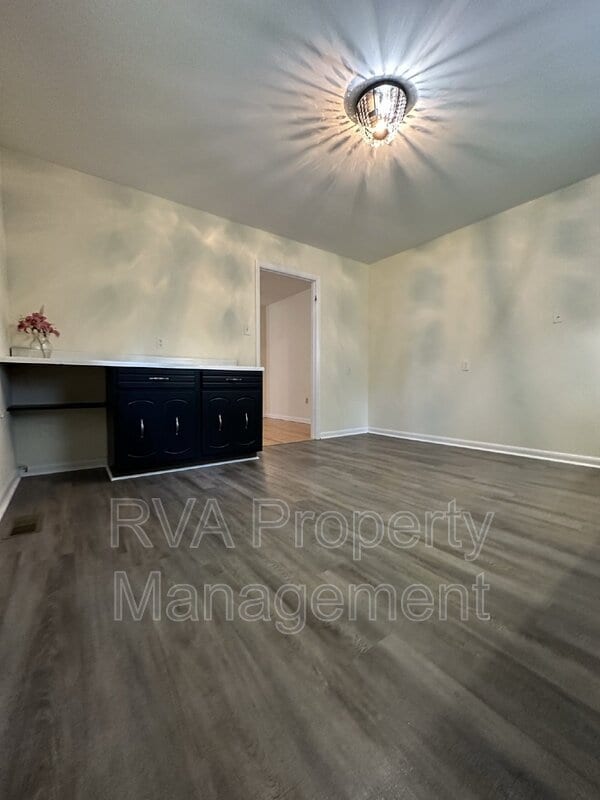 Building Photo - 12070 Karen Dr