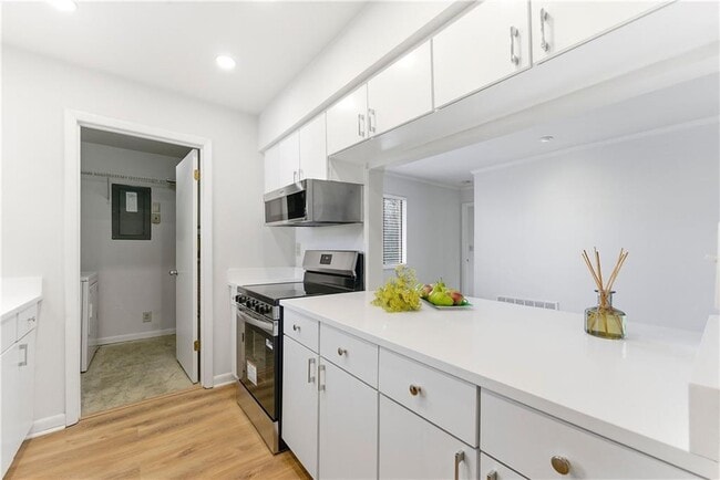 Building Photo - 56 Finch Trail NE