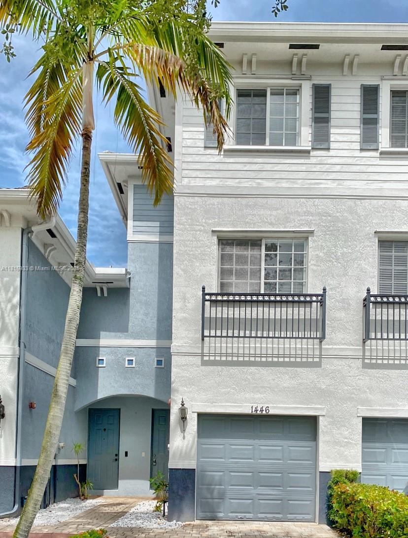 Building Photo - 1446 NW 34th Way
