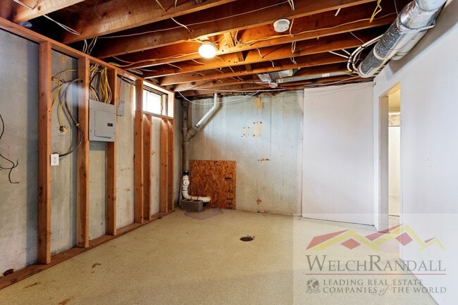 Building Photo - 3 Bedroom Layton Home