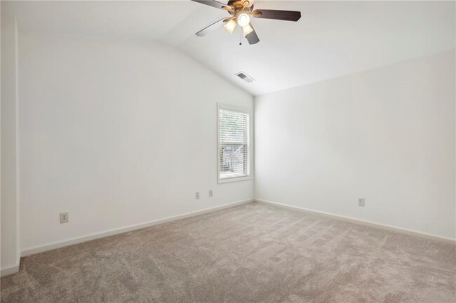 Building Photo - 4950 Hazelwood Dr