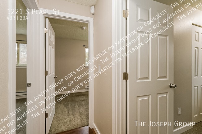 Building Photo - 1221 S Pearl St