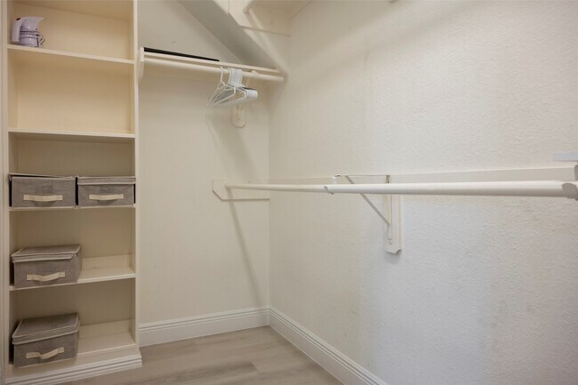 Building Photo - 21623 Balsam Brook Ln