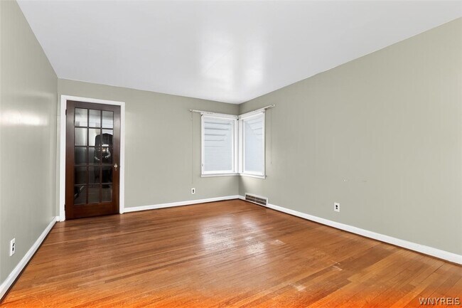 Building Photo - 420 25th St