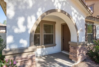 Building Photo - 5817 E Hampton Ave