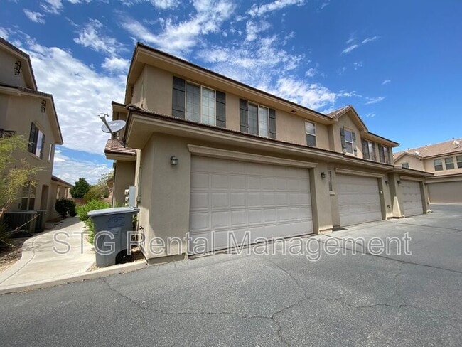 Building Photo - 3439 S Barcelona Dr