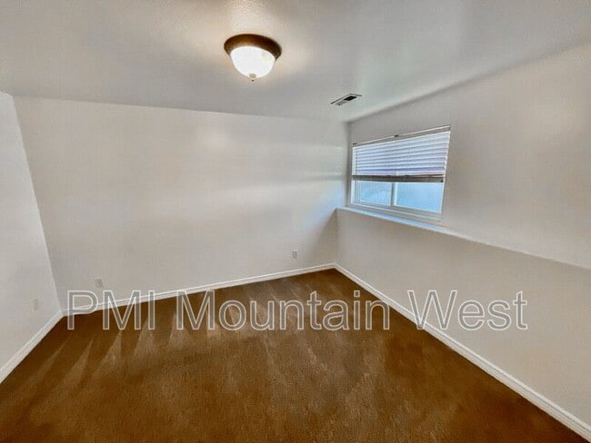 Building Photo - 2815 W 1375 N