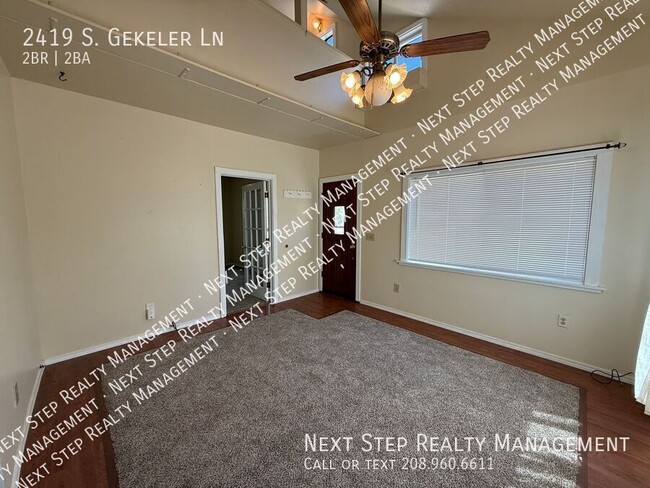 Building Photo - 2419 S Gekeler Ln