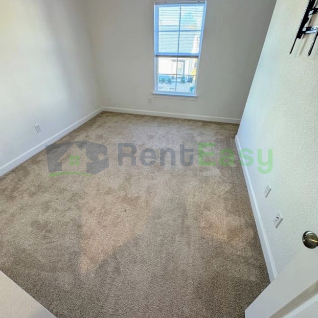 Building Photo - 1229 Parkley Dr