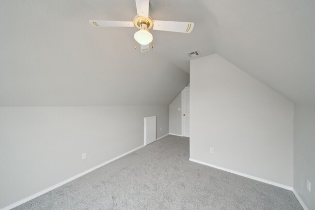 Building Photo - Remodeled 2 story in desired Stone Mill Br...